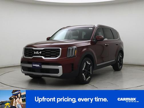 Red 2023 Kia Telluride S