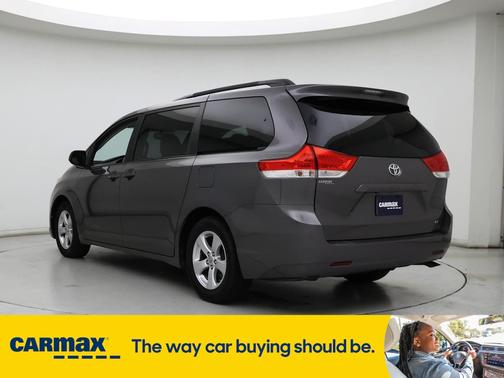 2014 Toyota Sienna LE