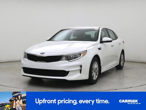 White 2018 Kia Optima LX