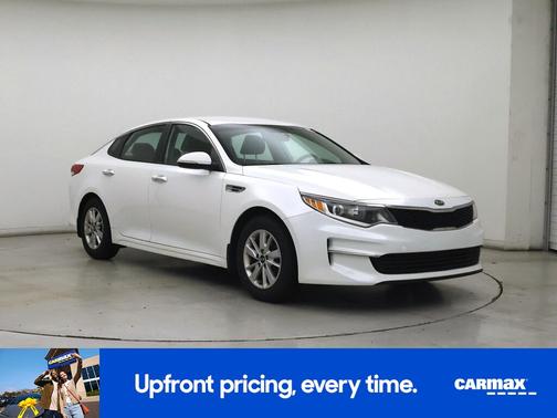 White 2018 Kia Optima LX