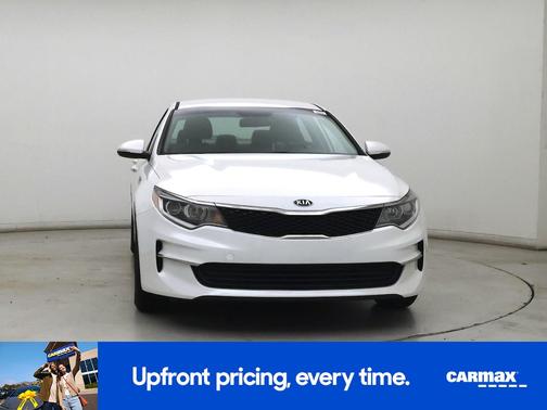 White 2018 Kia Optima LX