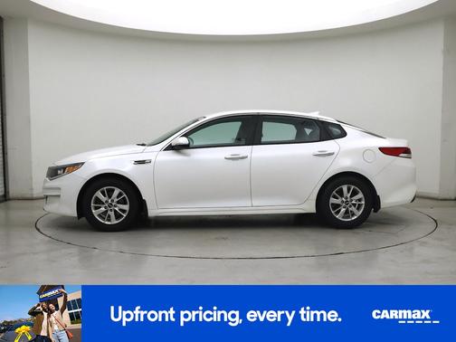 White 2018 Kia Optima LX