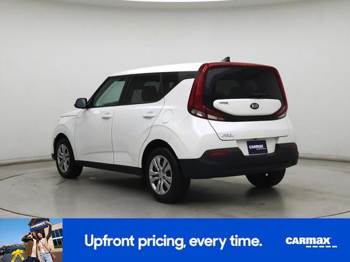White 2021 Kia Soul LX