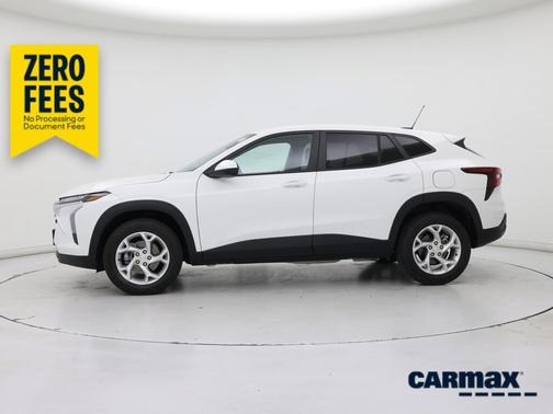 White 2024 Chevrolet Trax LS