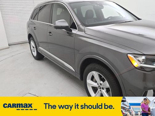 2023 Audi Q7 Premium Plus