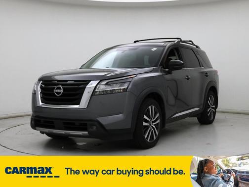 2022 Nissan Pathfinder Platinum