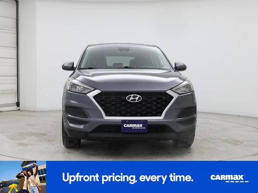 Gray 2019 Hyundai TUCSON SE
