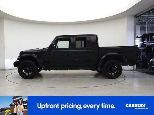 Black 2022 Jeep Gladiator High Altitude