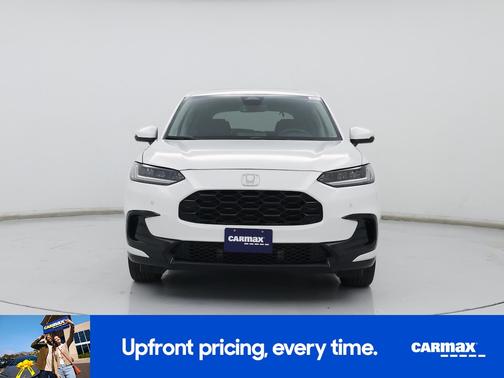 White 2023 Honda HR-V EX-L