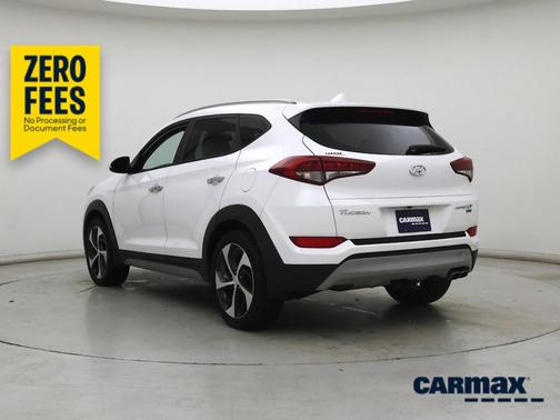White 2017 Hyundai TUCSON Limited