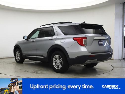 Silver 2022 Ford Explorer XLT