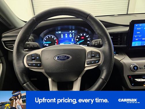 Silver 2022 Ford Explorer XLT
