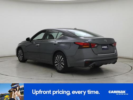 Gray 2023 Nissan Altima SV