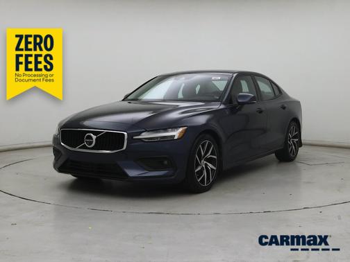 Blue 2020 Volvo S60 T6 Momentum