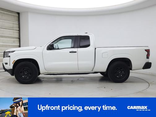 White 2024 Nissan Frontier S