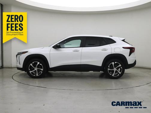 White 2024 Chevrolet Trax 1RS