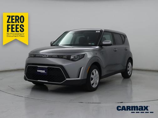 Gray 2023 Kia Soul LX