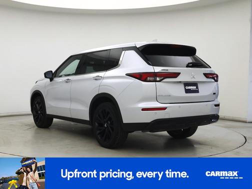 2023 Mitsubishi Outlander SE Black Edition