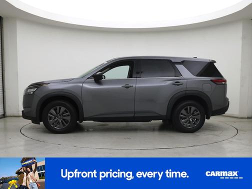 Gray 2024 Nissan Pathfinder S