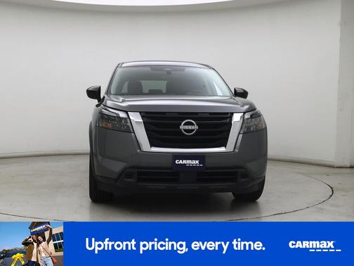 Gray 2024 Nissan Pathfinder S