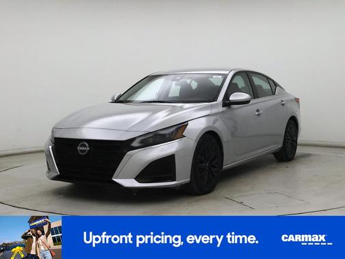 2023 Nissan Altima SV