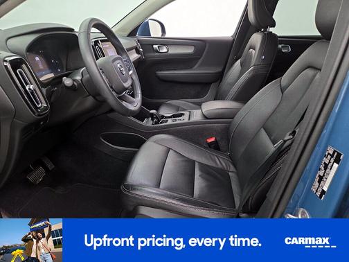 Blue 2023 Volvo XC40 B5 Core