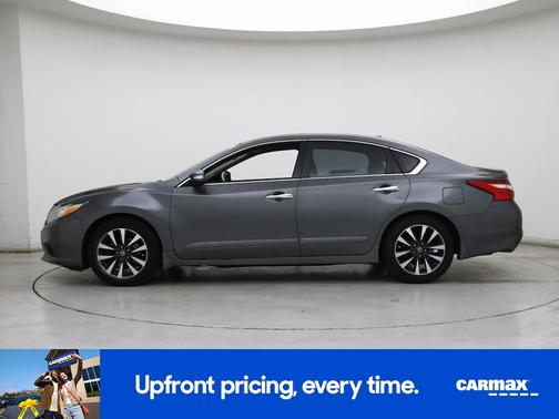 2017 Nissan Altima SV