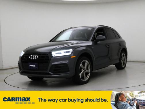 2020 Audi Q5 Titanium Premium Plus