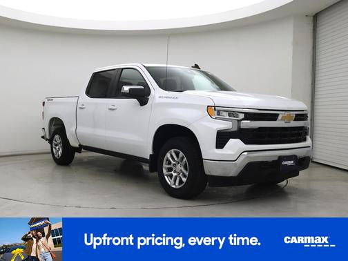 White 2022 Chevrolet Silverado 1500 LT