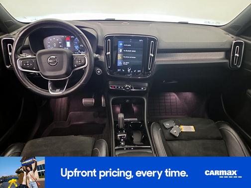 Blue 2020 Volvo XC40 T5 R-Design