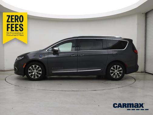Gray 2021 Chrysler Pacifica Hybrid Pinnacle