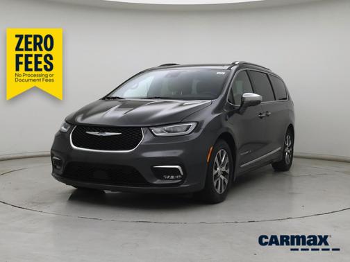 Gray 2021 Chrysler Pacifica Hybrid Pinnacle