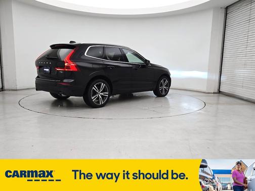 2019 Volvo XC60 T5 Momentum