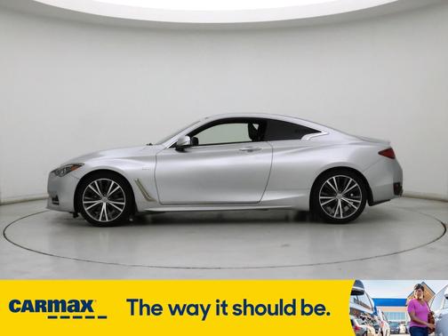 2017 INFINITI Q60 Premium