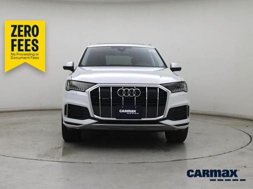 White 2023 Audi Q7 Premium Plus