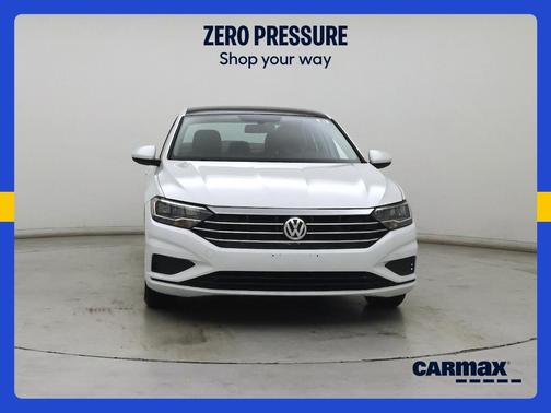 White 2019 Volkswagen Jetta SE