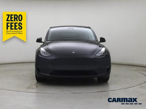 Gray 2024 Tesla Model Y Long Range