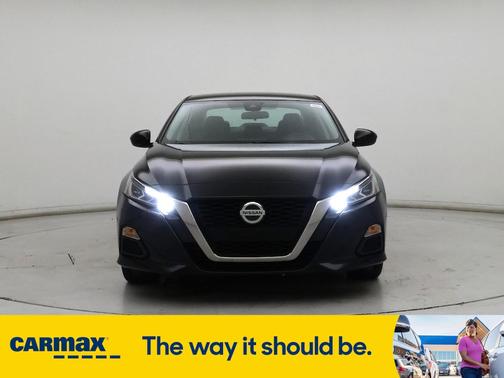 2022 Nissan Altima SR