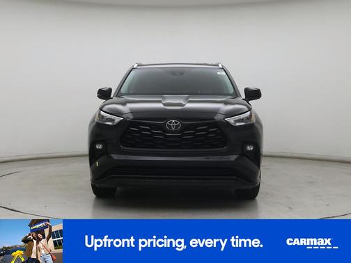Black 2020 Toyota Highlander XLE