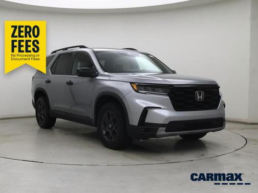 Silver 2023 Honda Pilot Trailsport