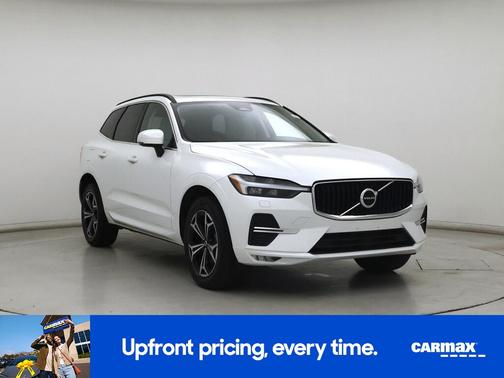 White 2022 Volvo XC60 B5 Momentum