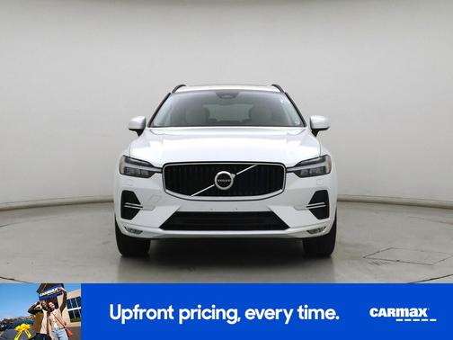 White 2022 Volvo XC60 B5 Momentum