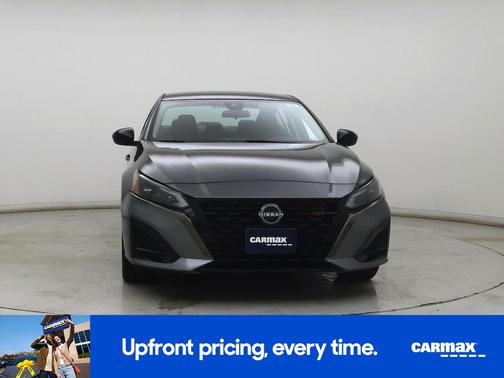 Gray 2023 Nissan Altima SR