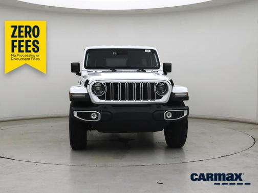 White 2025 Jeep Wrangler Sahara