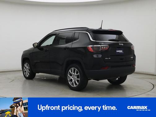 Black 2022 Jeep Compass Latitude Lux