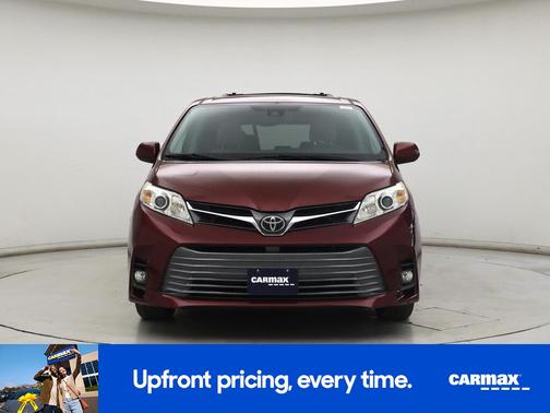 2019 Toyota Sienna XLE