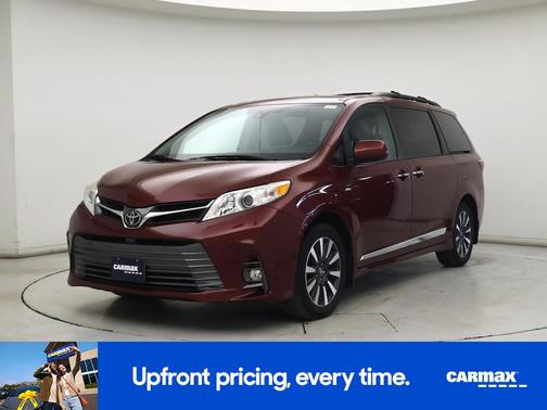 2019 Toyota Sienna XLE