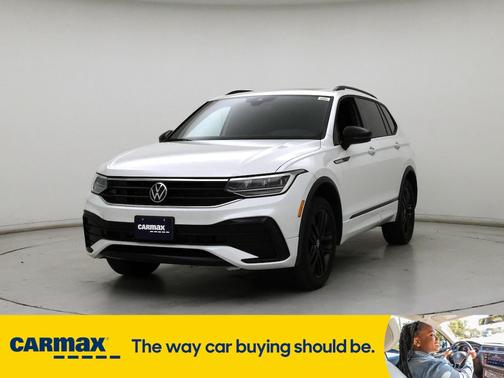 2022 Volkswagen Tiguan SE R-Line Black