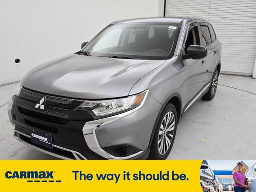 2020 Mitsubishi Outlander ES