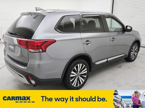 2020 Mitsubishi Outlander ES